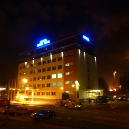 Hotel Jurki Dom Bratislava Exterior photo
